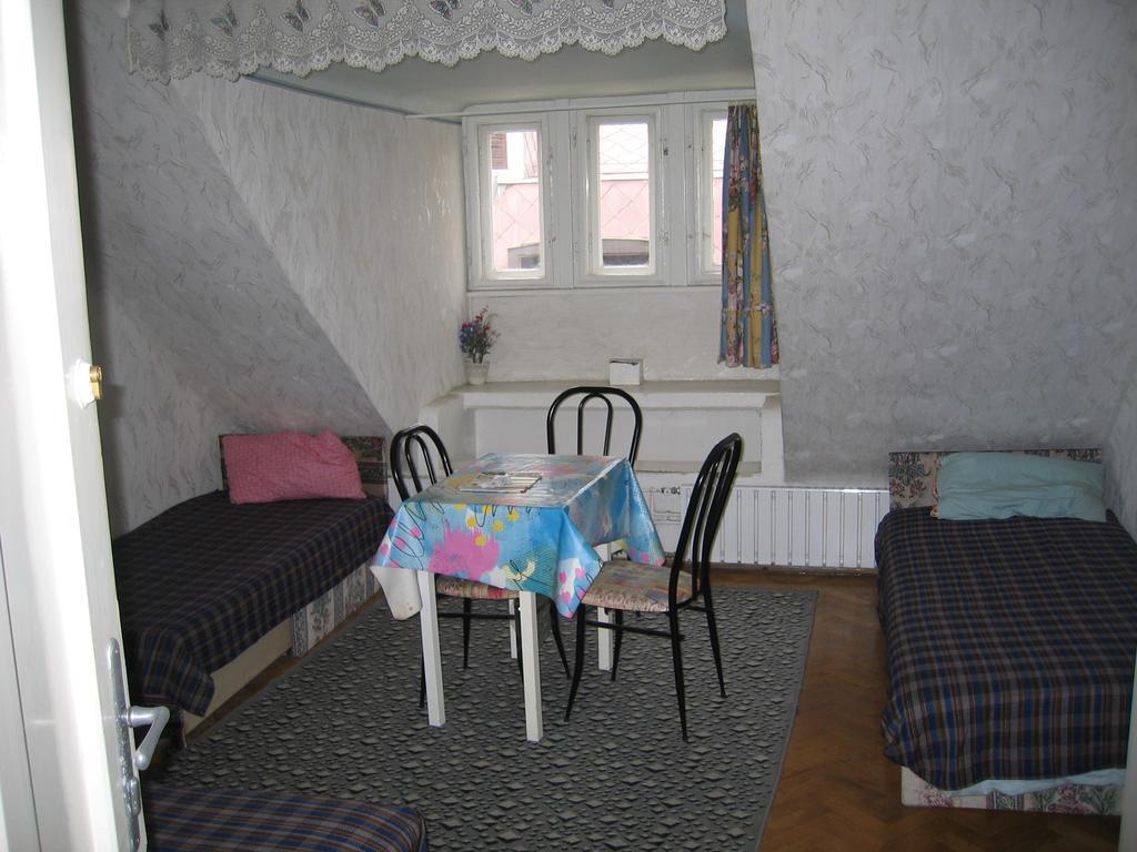 Garibaldi 5 Apartments & Rooms Budapeste Quarto foto