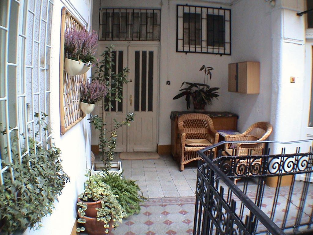 Garibaldi 5 Apartments & Rooms Budapeste Quarto foto