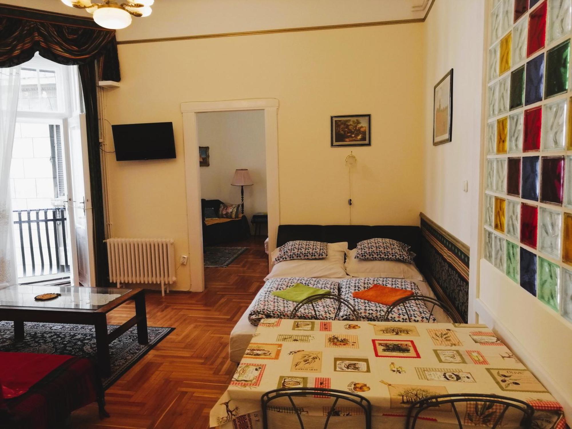 Garibaldi 5 Apartments & Rooms Budapeste Exterior foto