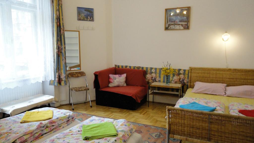 Garibaldi 5 Apartments & Rooms Budapeste Exterior foto