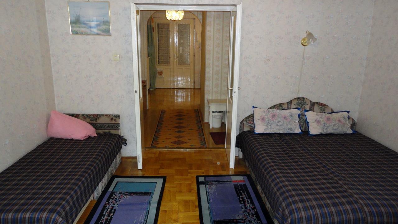Garibaldi 5 Apartments & Rooms Budapeste Quarto foto