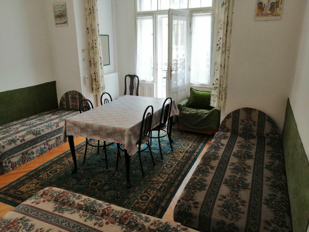 Garibaldi 5 Apartments & Rooms Budapeste Exterior foto