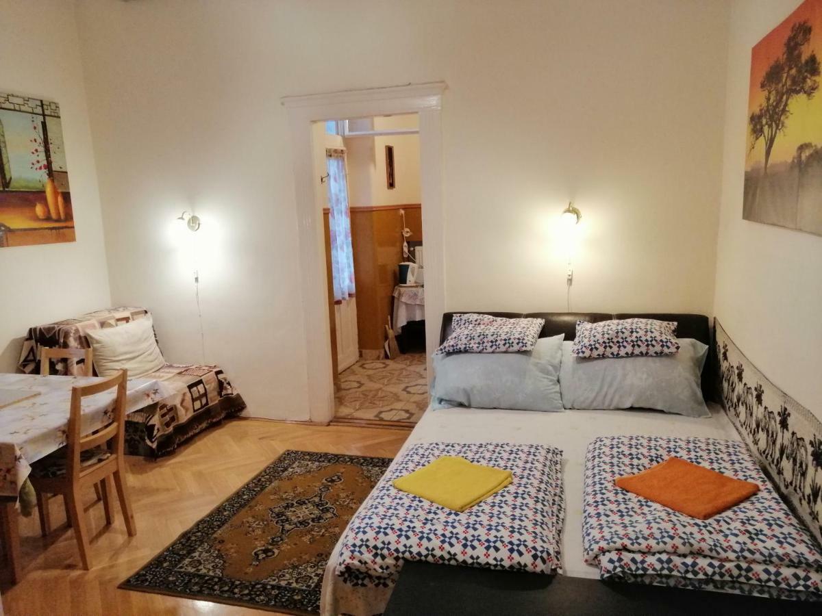 Garibaldi 5 Apartments & Rooms Budapeste Exterior foto